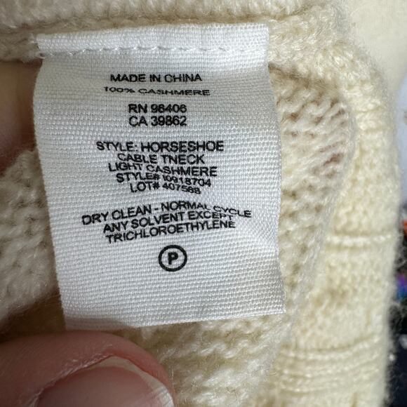 Theory Horseshoe Cable Knit Turtleneck Sweater 100% Cashmere Women’s S - Picture 7 of 8